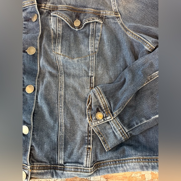 Lane Bryant Blue Denim Jacket Soft and Stretchy Nice Material - Picture 3 of 6